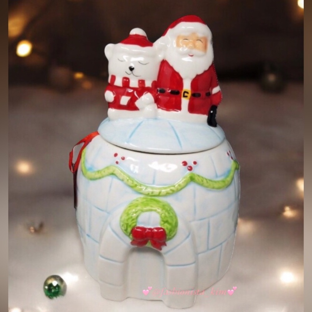 10 strawberry street igloo Santa canister